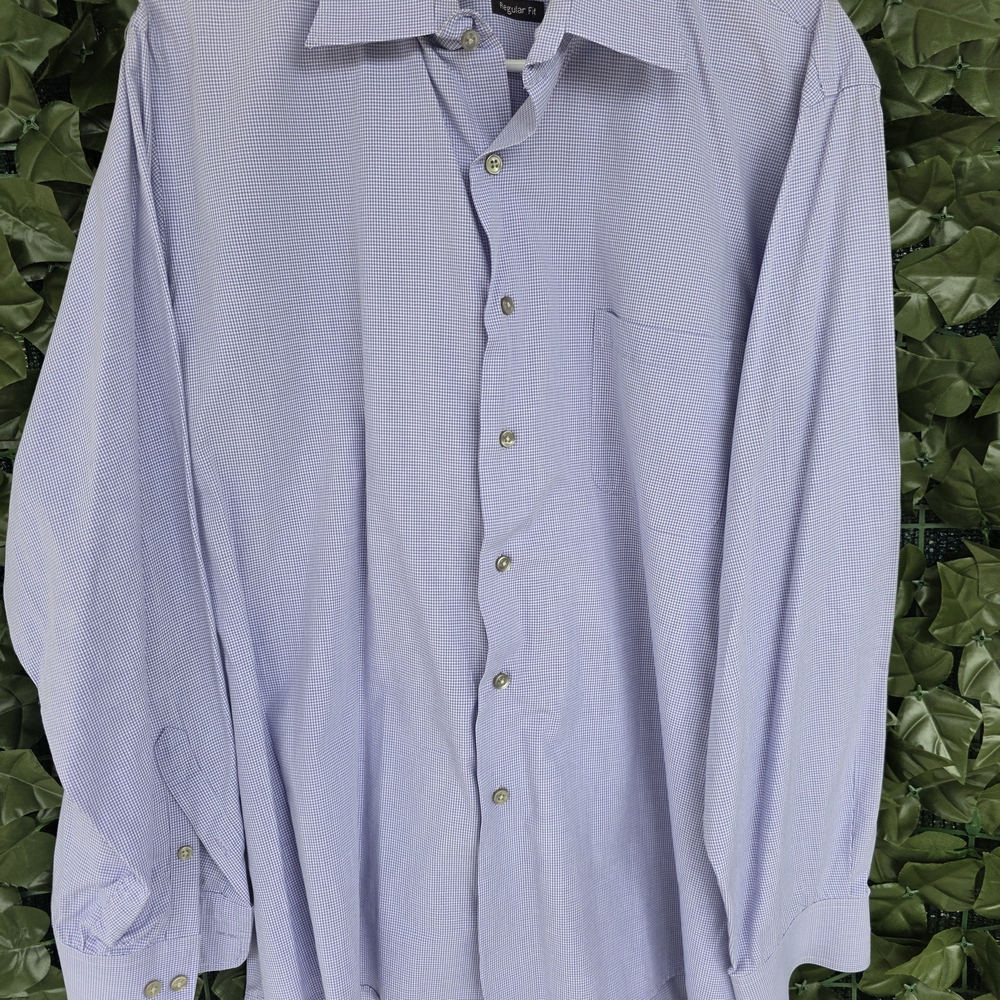 Calvin Klein Men's Lavender Dress Shirt - Classic Button-Up